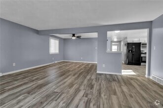 Building Photo - 155 Grandview Dr