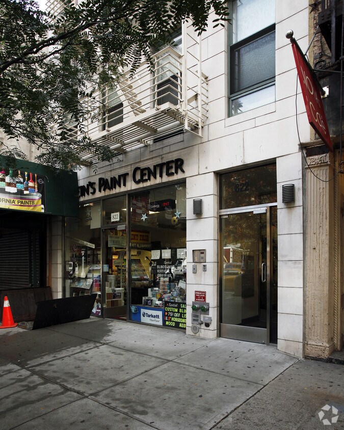 Foto del edificio - 822 Tenth Ave