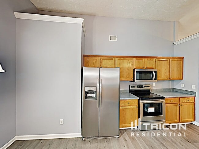 Foto del edificio - 420 Heathcliff Ct