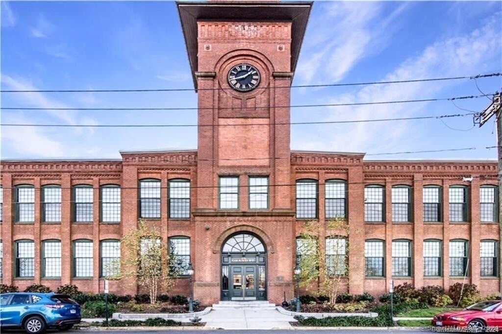 25 Grand St Unit 108, Norwalk, CT 06851 Condo for Rent in Norwalk, CT