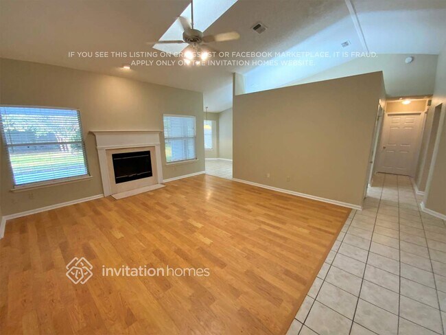 Foto del edificio - 8610 Wyndhurst Dr