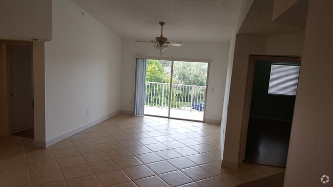 Building Photo - 5025 Wiles Rd