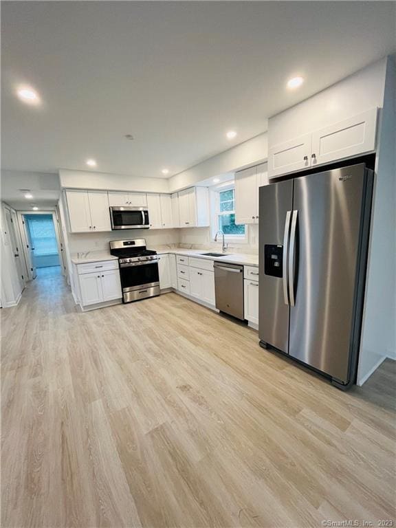 Building Photo - 54 School St