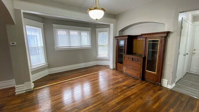 Foto del edificio - 1054 Lafayette Ave SE