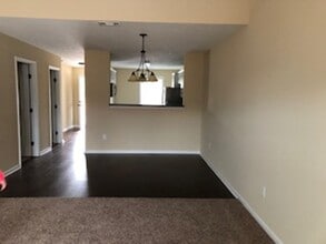Building Photo - 142 Buckhaven Way