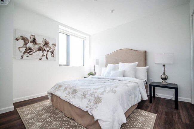 Foto del edificio - 70 Parker Hill Ave