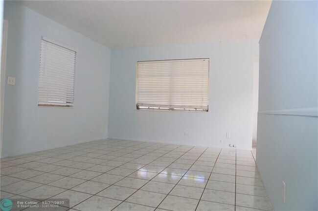 5881 NE 18th Ave Unit 1 - 4