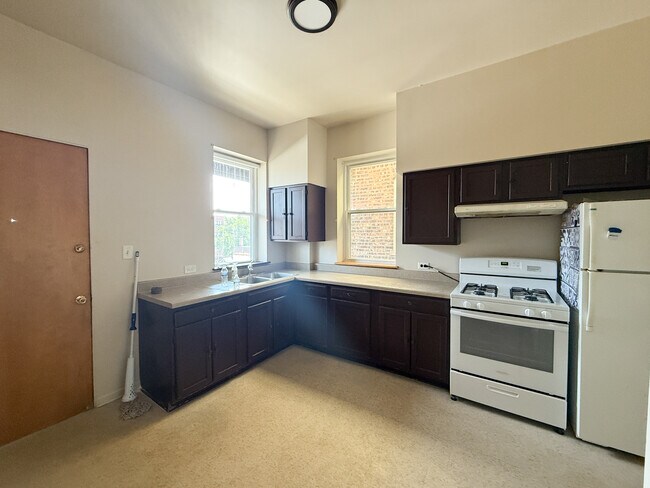 Foto del edificio - 839 S Carpenter St