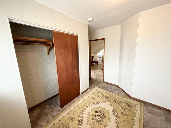 Building Photo - 2429 N School St