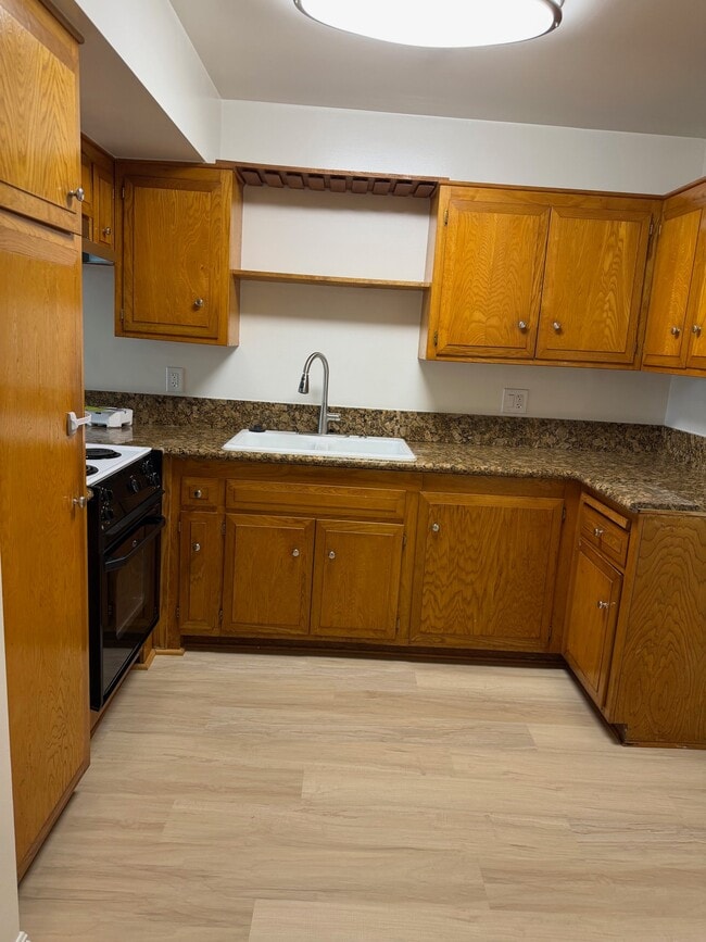 Foto del edificio - 3546 Del Amo Blvd