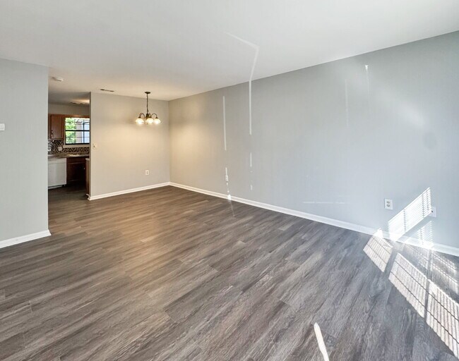 Foto del edificio - Move in Ready!
