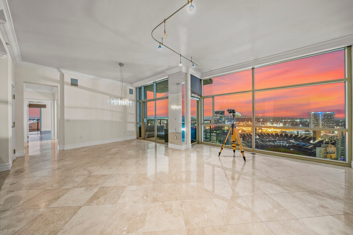 Foto principal - 800 The Mark Ln