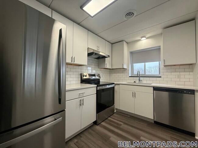 Foto del edificio - 55 Hill Rd