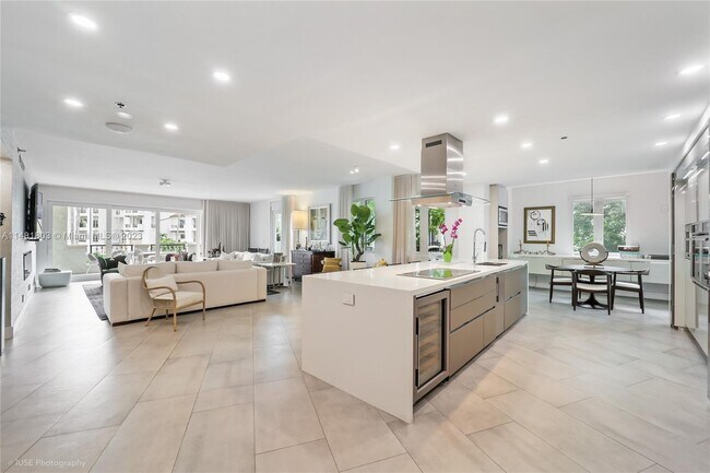 Foto del edificio - 2026 Fisher Island Dr