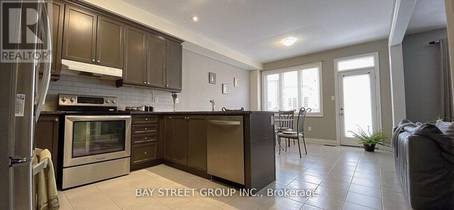 Building Photo - 279 John Davis Gate