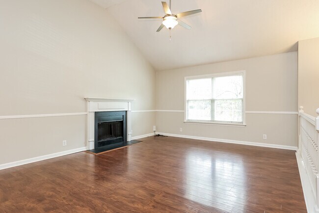 Foto del edificio - 309 Timberglen Dr