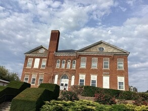 Building Photo - 217 W North St