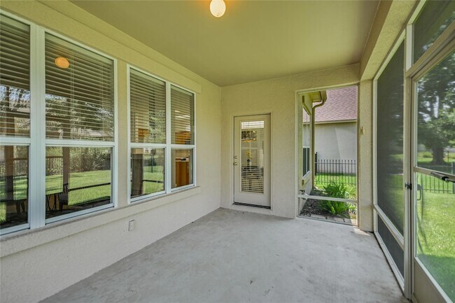 Foto del edificio - 112 Bluebell Dr