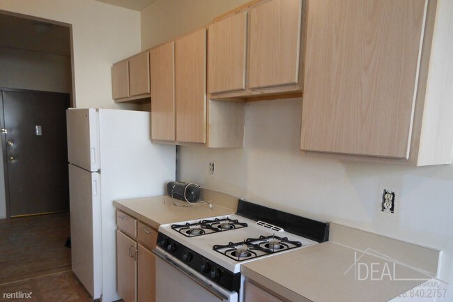 Foto del edificio - 275 Willoughby Ave