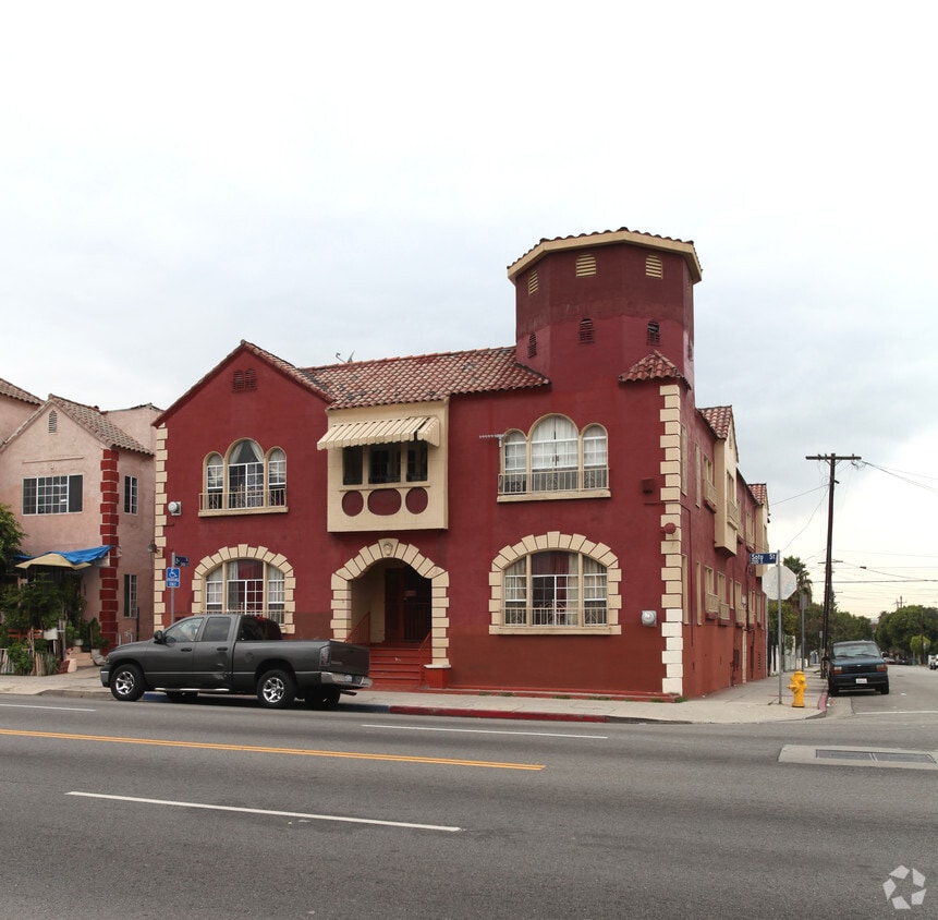 Primary Photo - 201 S Soto St