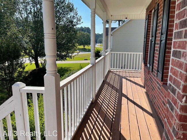 Building Photo - 3 br, 2.5 bath House - 4516 Mitchells Mead...