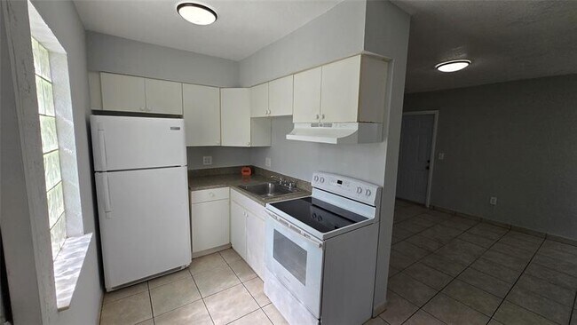 Foto del edificio - 16951 NE 18th Ave