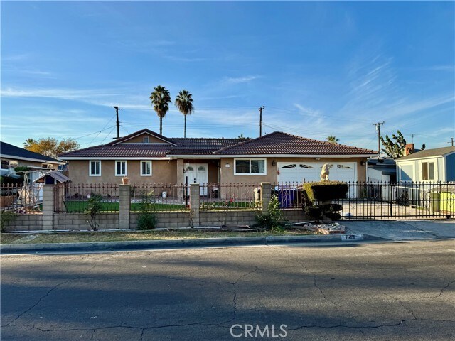 Primary Photo - 809 Hartview Ave