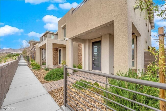 Foto del edificio - 11665 Redwood Mountain Ave