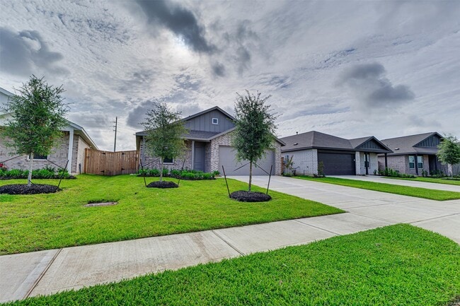 Building Photo - 6606 Tricolor Beech Ln