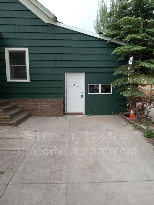 Building Photo - 659 N 10th St