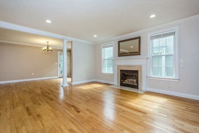 Foto del edificio - 22 Cortland Dr