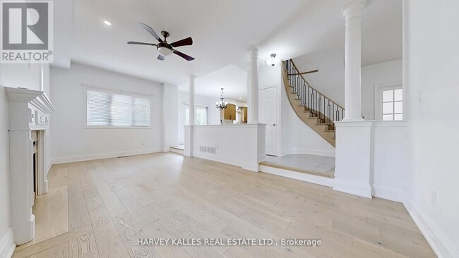 Building Photo - 13 Oakside Ct