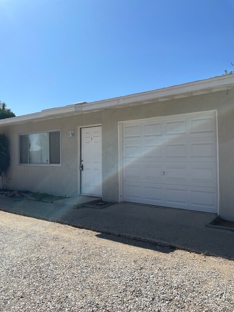 Building Photo - 7466 Cherokee Trl