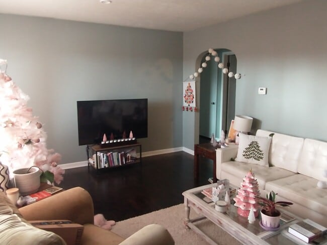 Foto del edificio - 407 N College St