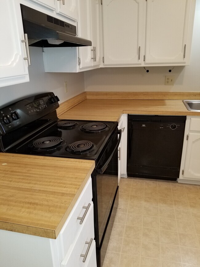 Foto del edificio - 7408 W 56th Terrace