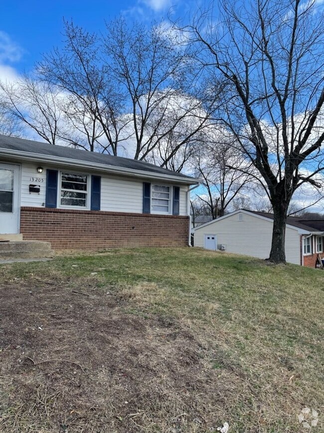 Building Photo - 13205 Hampshire Ct