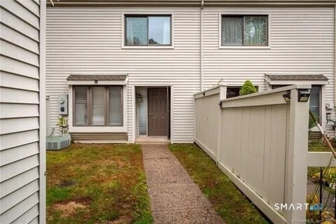 Foto del edificio - 101 Farmington Chase Crescent