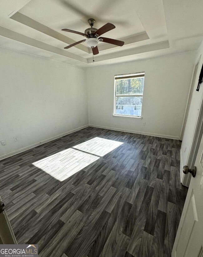 Foto del edificio - 2119 Briar Glen Ln SW