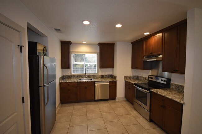 Foto del edificio - 1012 Bidwell St