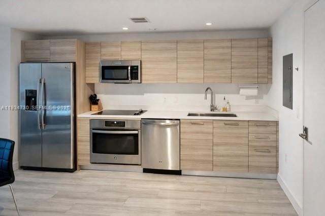 Foto del edificio - 121 NE 34th St