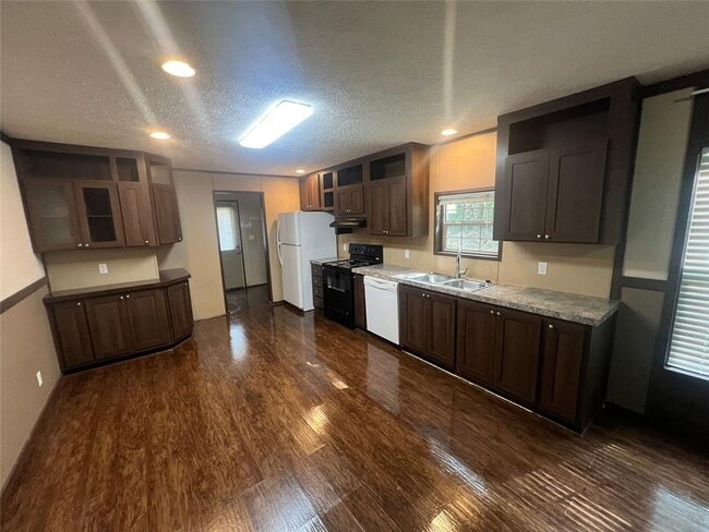 Building Photo - 6255 Malibu Ridge