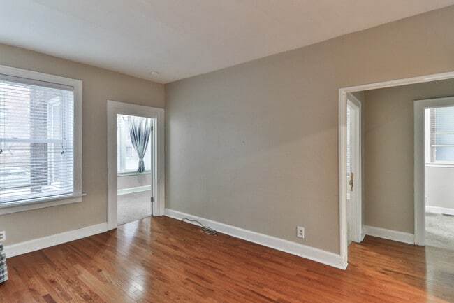 Building Photo - 735 Interdrive