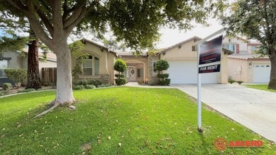 Building Photo - 10817 Vista Del Rancho Dr
