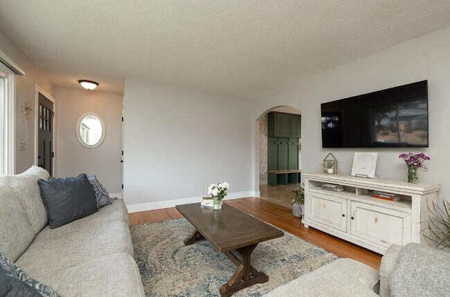 Foto del edificio - 8013 Vincent Ave S