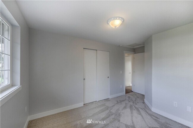 Foto del edificio - Edmonds Rental Home – Updated 3 Bedroom in...