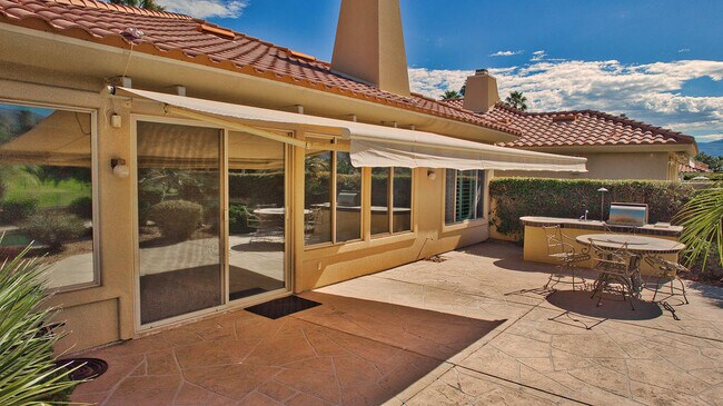 Building Photo - 128 Kavenish Dr