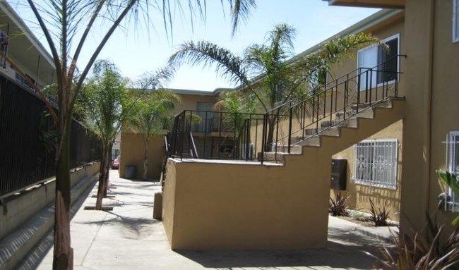 Foto del edificio - 1167 Daisy Ave