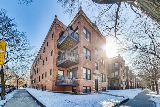 Foto del edificio - 1525 W Cullom Ave