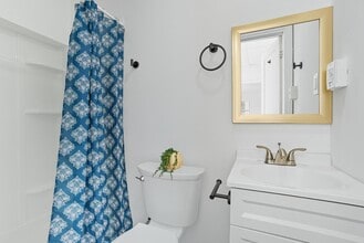 Building Photo - 159 W Washington St