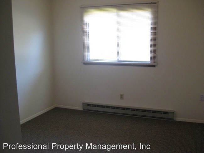 Building Photo - 2304 Hillview Ct